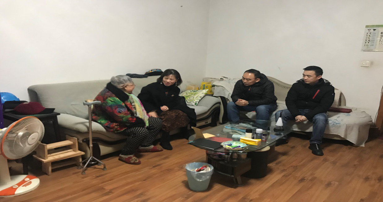 真情慰問軍烈屬 濃濃關(guān)愛暖人心