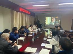 集團公司黨委委員、副總經(jīng)理劉林參加 臨港支部組織生活會