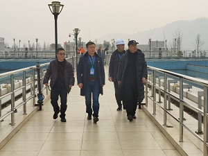 市國(guó)資委領(lǐng)導(dǎo)到清源水務(wù)集團(tuán)慰問優(yōu)秀人才、困難黨員并開展節(jié)前安全檢查