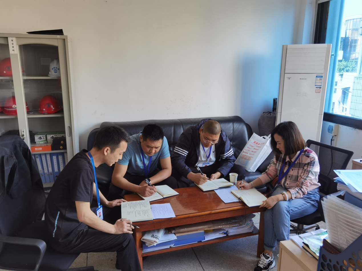 安保部傳達(dá)學(xué)習(xí)公司貫徹落實公服集團調(diào)研精神