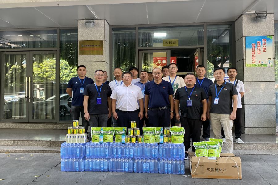 奮戰(zhàn)一線保供水，夏送清涼沁人心